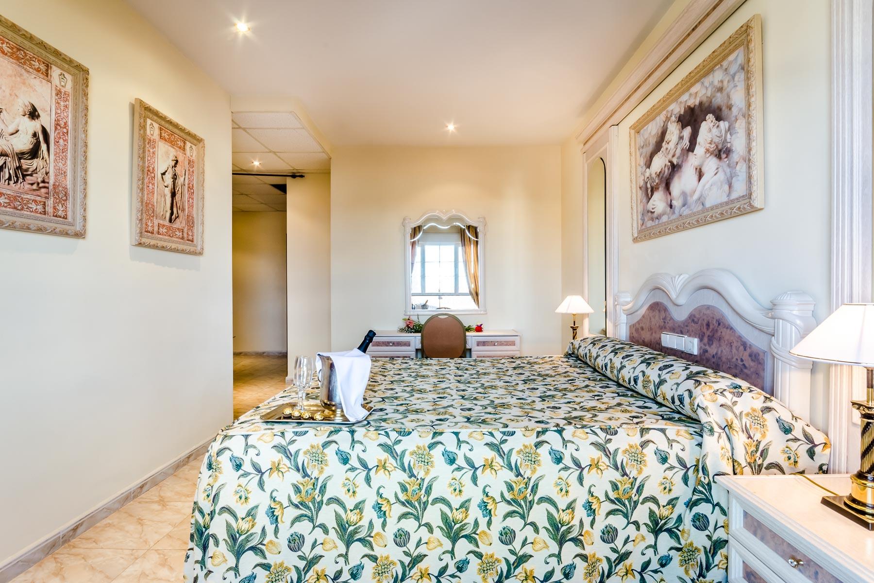 Hotel Roma Aurea Talavera de la Reina Exterior foto